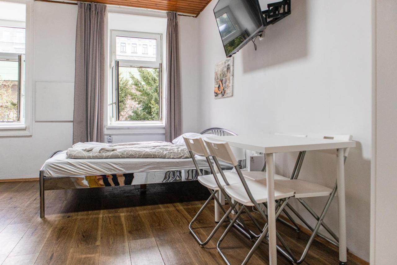 Neat Studio Near Millenium Tower Viena Exterior foto